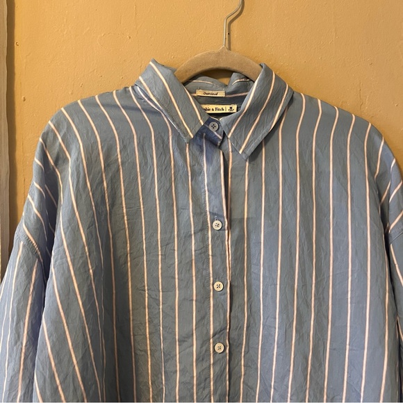 🏷️ 🆕 abercrombie & fitch • pink & blue striped button-down shirt with collar - Picture 9 of 16